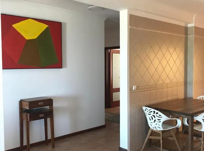 Seaside Doors 公寓 *