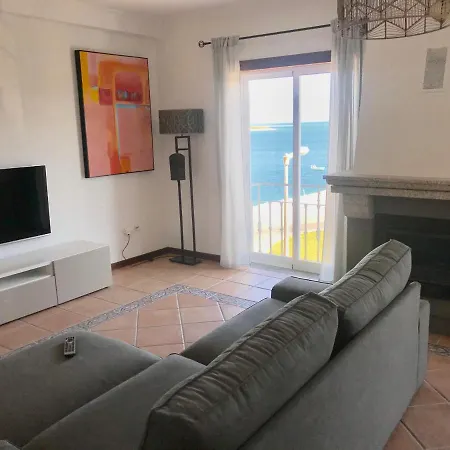 Seaside Doors Apartment *